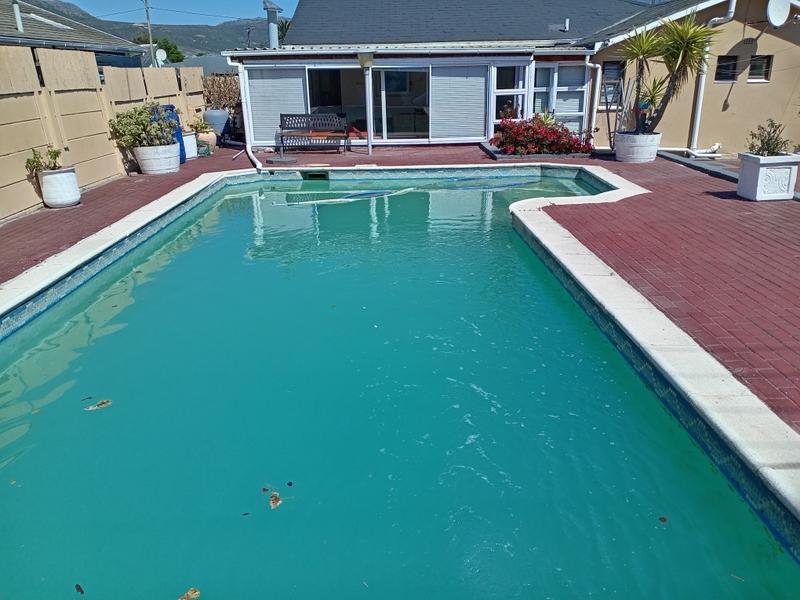 3 Bedroom Property for Sale in Retreat Western Cape